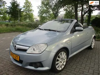 Opel Tigra TwinTop 1.4-16V Cabrio
