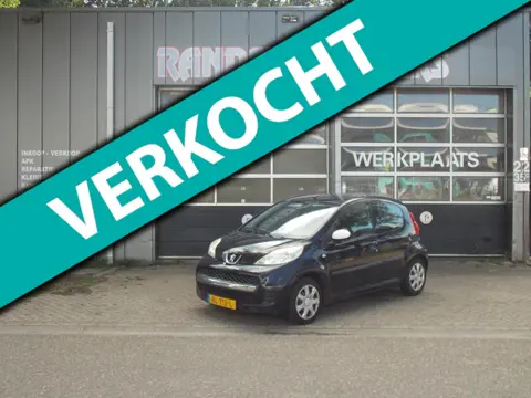 Peugeot 107 1.0-12V XS Airco Elek Pakket 5Deurs nieuwe apk 2012bj