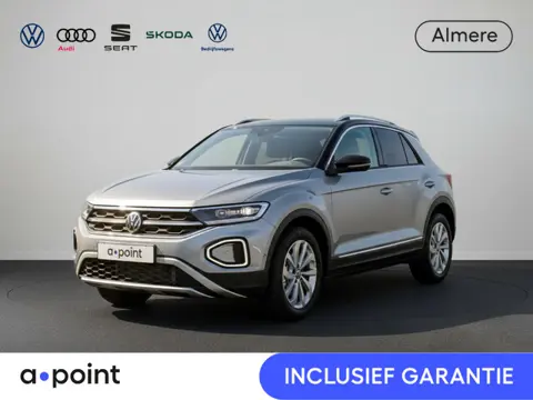 Volkswagen T-Roc 1.0 TSI Life Business Navigatie | Parkeersensoren V+A | Climatronic | Apple Carplay