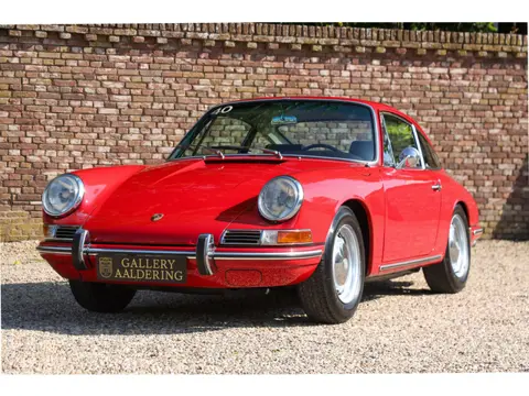 Porsche 912 SWB "5-speed manual gear" A 912 with superb handling - "Recaro Pepita" retro seats (the 