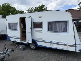 Knaus Blue Line 450 TF RONDZIT-VOORTENT 2023