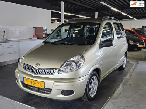Toyota Yaris Verso 1.5 VVT-i Sol/AIRCO/APK 04-2027/