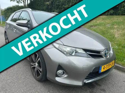 Toyota Auris Touring Sports 1.8 Hybrid Lease - Automaat - Navi - Camera