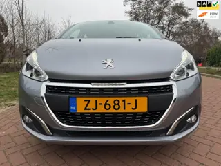 Peugeot 208 1.2 PureTech Blue Lease Allure 63.000 KM
