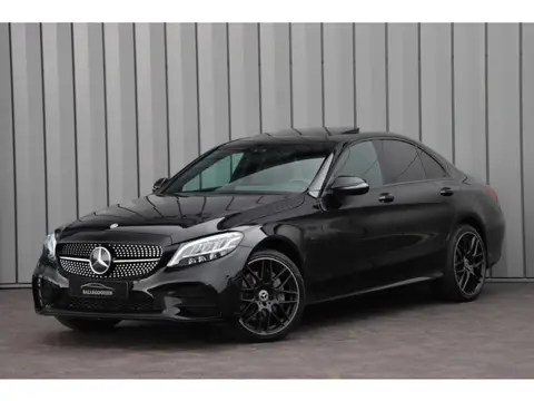 Mercedes-Benz C-Klasse 300e AMG 4-Matic | 320PK | Schuifdak | Sfeerverlichting | Leder | Facelift | 