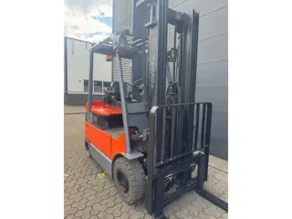 Toyota 7FBMF25 2,5 ton elektrische heftruck (bj 2012)
