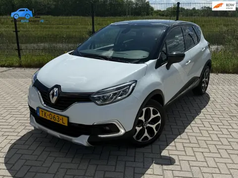 Renault Captur 0.9 TCe Intens| Carplay| Keyless| Camera| LMV 17"|