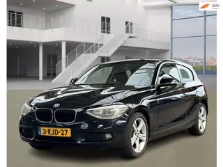 BMW 1-serie 114i Upgrade Edition NAVI PSENSOR LEDER CRUISE 2 X SLEUTELS