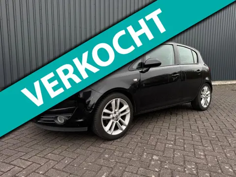 Opel Corsa 1.4-16V Cosmo ( CRUISE CONTROL + LM VELGEN )