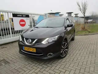 Nissan Qashqai 1.2 Premier Edition, Panorama, Navi