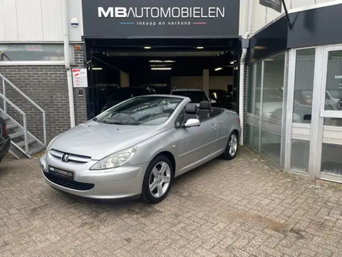 Peugeot 307 CC 2.0-16V/17 Inch Velgen/140DKM/Cabrio/Vol leder/APK!