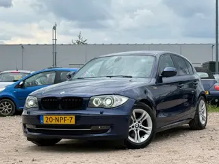 BMW 1-serie 118i EffDyn. Ed. Business Line Edition/ DIGITAALDASH
