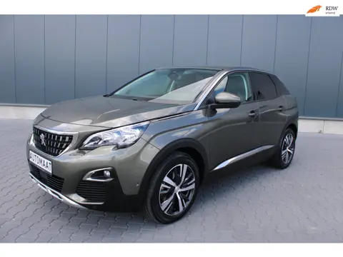Peugeot 3008 1.2 PureTech Allure TREKHAAK AUTOMAAT