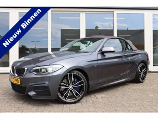BMW 2 Serie Cabrio M235i xDrive Centennial High Executive, Cruise Control, Airco, Apple Carplay, Cam