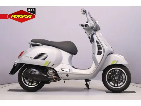 Vespa GTS 300 SUPER TECH (bj 2024)