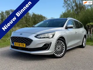 Ford Focus Wagon 1.0 EcoBoost Vignale Automaat / Panoramadak / Leder / Camera / Navi / Stuur-/Stoelv