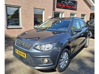 Seat Arona 1.0 TSI Style Business Intense Plus. 2de eigenaar, goed onderhouden en luxe o.a. camera, 