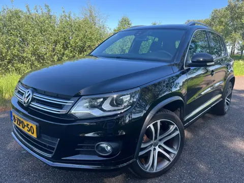 Volkswagen Tiguan 1.4 TSI R-Line | Clima | Cruise | Stoelverwarming | Schuifkanteldak | Trekhaak