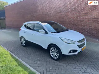 Hyundai Ix35 2.0i 4WD i-Catcher Navi Clima Cruise Pano