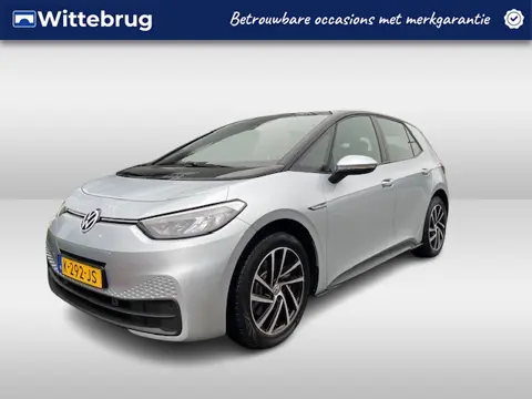 Volkswagen ID.3 Life 58 kWh / Navi/ PDC/ 18"LMV / App Connect
