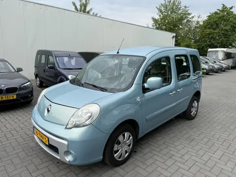 Renault Kangoo 1.6-16V Rolstoelauto - XXL Freedom Bodemverlaging ( 150cm binnen hoogte ) - Rolstoelv