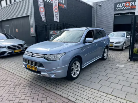 Mitsubishi Outlander 2.0 PHEV instyle Trekhaak Airco NAP APK