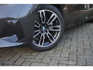 BMW 5-serie Touring BMW 5-serie Touring 520i M-Sport Bowers&Wilkins|Standkachel|Zeldzame High-spec u