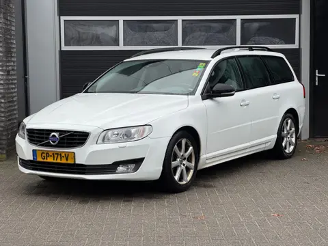 Volvo V70 2.0 T4 Dynamic Edition LEES ADVERTENTIE