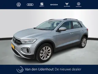 Volkswagen T-Roc 1.0 TSI Life | Mulimedia | LED plus | Trekhaak | 17"