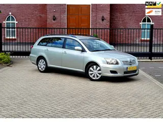 Toyota Avensis Wagon 1.8 VVTi Terra / Airco / Dealer onderhouden / Nap / Cruise