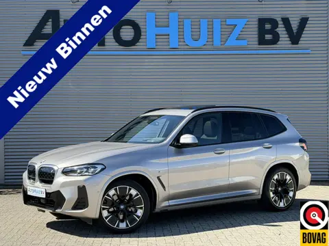 BMW iX3 High Executive 80 kWh M Sport Panoramadak Trekhaak Leder Harman-Kardon 20 inch 360 Camera Ca