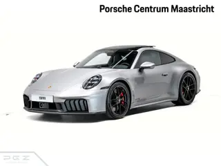 Porsche 911 Carrera 4 GTS