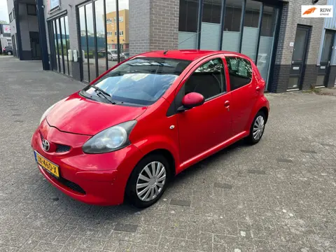 Toyota Aygo 1.0-12V! AIRCO! 182 DKM! BOEKJES!