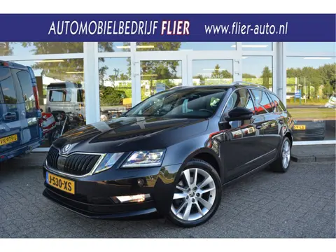 Škoda Octavia Combi 1.5 150PK TSI Business Edition Plus | Trekhaak | Digi Dash | Adaptive |