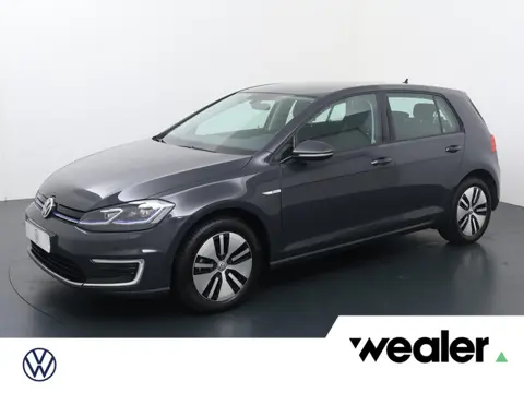 Volkswagen e-Golf E-DITION | 136 PK | SoH 90% | Warmtepomp | Adaptive cruise control | Verwarmde voo