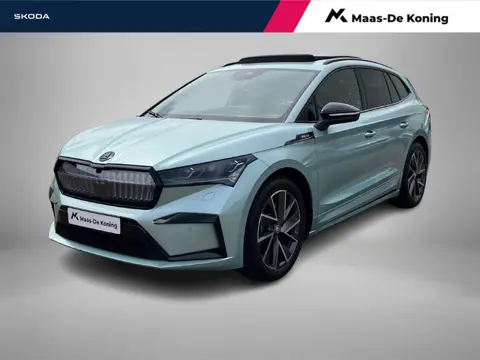 Skoda Enyaq iV 80 Sportline 150kW/204PK · Panoramadak · Apple/Android Car Play · Camera + Parkeersen