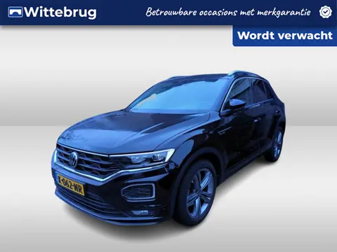 Volkswagen T-Roc 1.5 TSI R-Line / AUTOMAAT/ TREKHAAK/ DIGITAL DASH/ PARK. SENSOREN/ NAVI/ CLIMA/ STO
