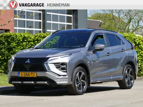 Mitsubishi Eclipse Cross 2.4 PHEV Instyle | stoelverwarming V+A | verwarmd stuur | schuifdak | LED k