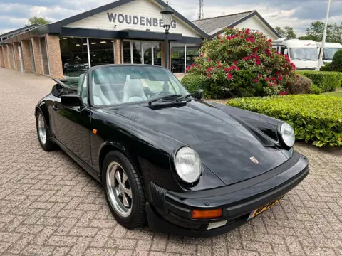 PORSCHE CARRERA 911 Carrera 3.2 cabriolet