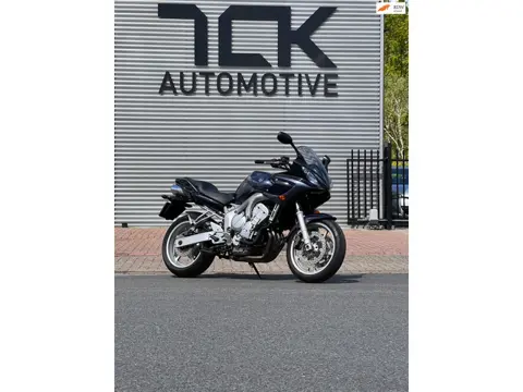 Yamaha Tour FZS 600 Fazer | 27604km