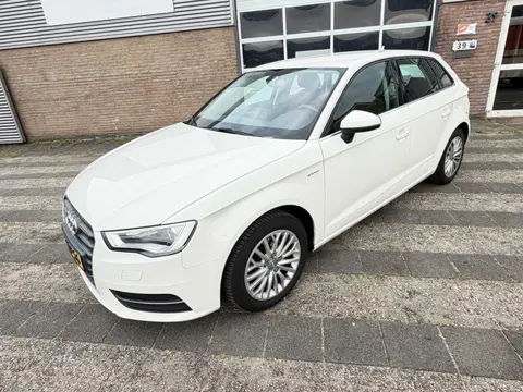 Audi A3 Sportback 1.4 TFSI Ambiente Pro Line Plus g-tron (gas)