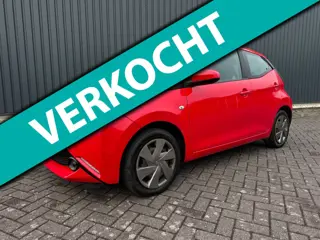 Toyota Aygo 1.0 VVT-i x-play ( KM NAP + 5 DRS )