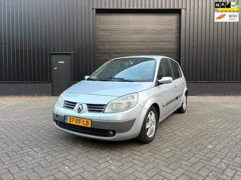 Renault Scénic 2.0-16V Dynamique