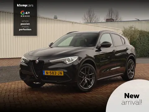 Alfa Romeo Stelvio 2.0 T AWD | Tr.hk | Savali | Dash-Cam | 310PK | Carplay | Camera | Flippers