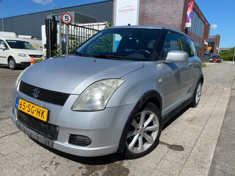 Suzuki Swift 1.3 GLS, Apk, Nap, Nieuwe versnellingsbak, Inruil mogelijk.