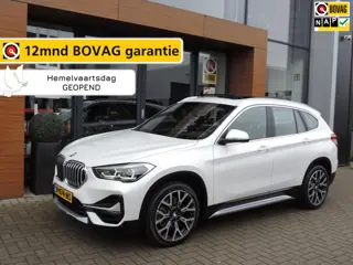 BMW X1 SDrive20i VDL Nedcar Edition 59.000km | Panoramadak | HarmanKardon | Camera | Elektr.klep | H