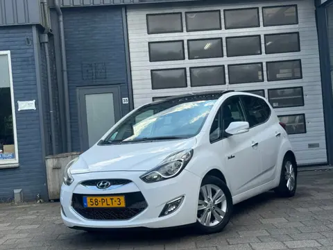 Hyundai IX20 1.4i i-Catcher | Clima | Camera | Navi | Pano