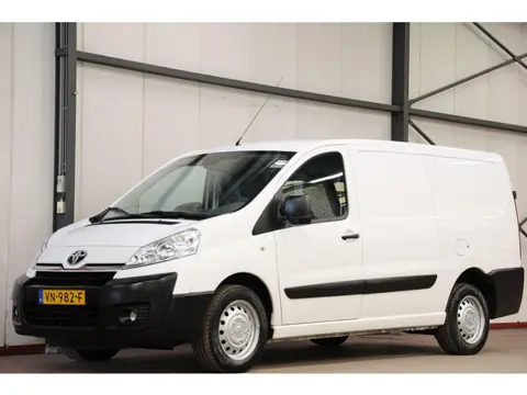 Toyota PROACE 2.0D L2H1 130 PK LANG AIRCO TREKHAAK