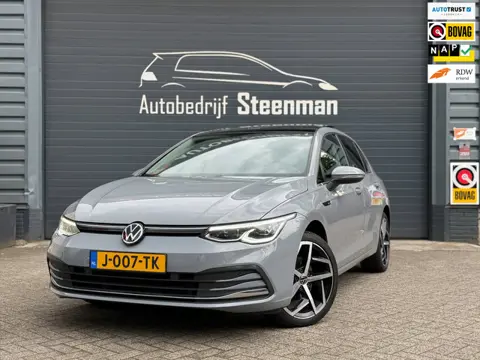 Volkswagen Golf 1.5 eTSI Style | Pano | Massage | IQ Light