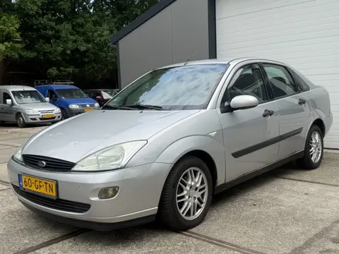 Ford Focus 1.6-16V Ghia | Automaat | Airco | Apk (bj 2000)
